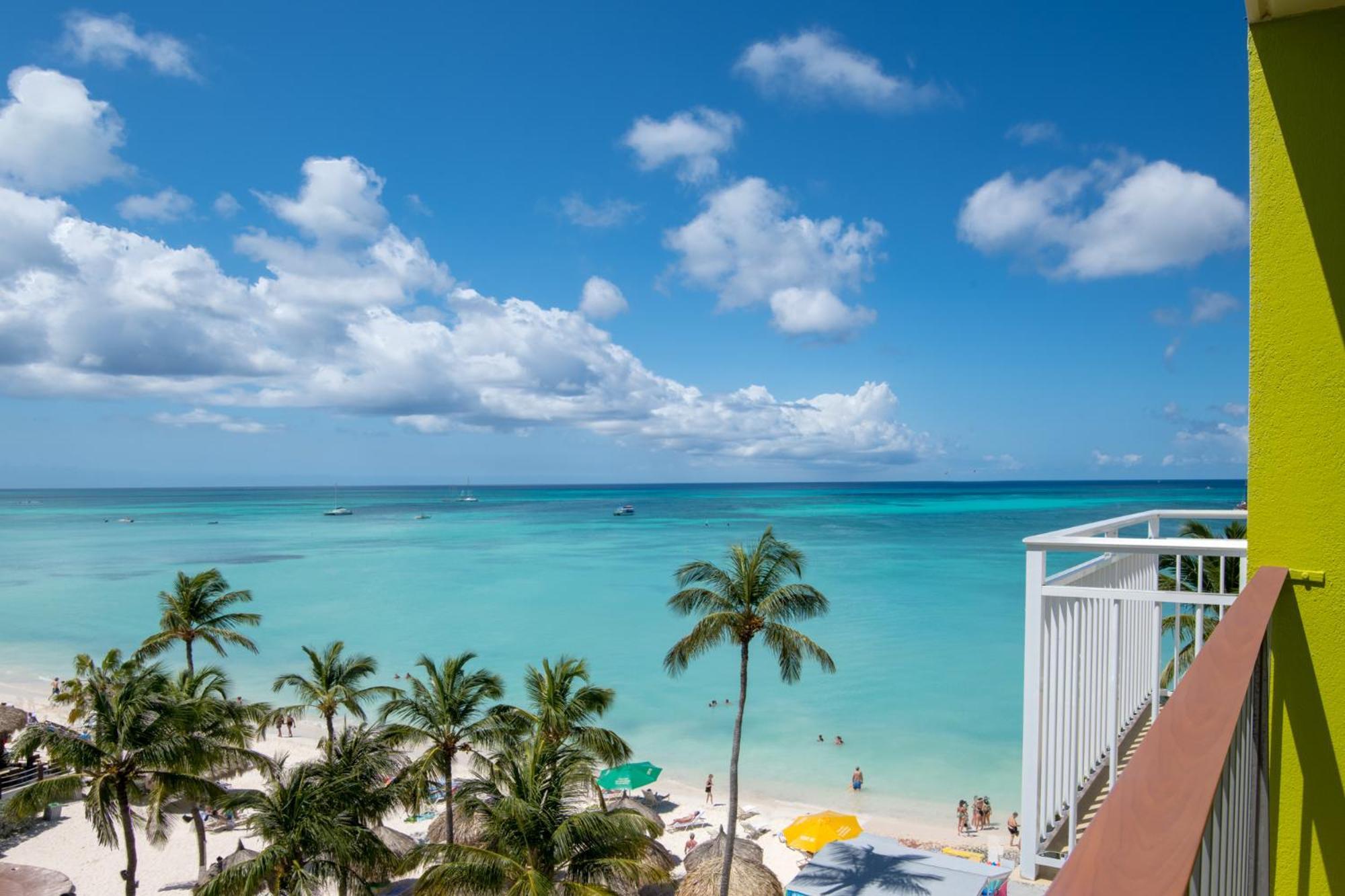 All Inclusive Holiday Inn Resort Aruba - Beach Resort & Casino By Ihg Palm Beach Esterno foto